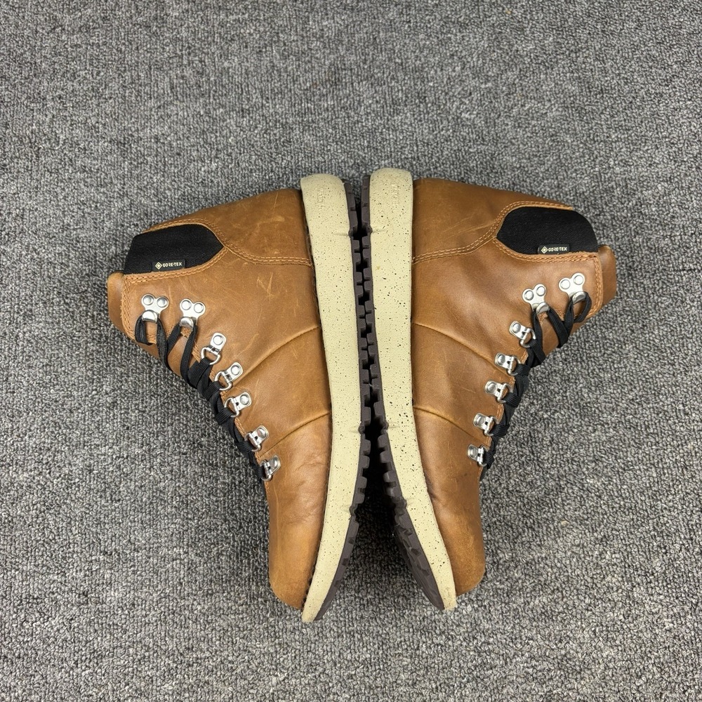 Danner Vertigo 917 Gore-Tex Boots 32381 Light Brown Leather Vibram Mens 9.5 D - Picture 6 of 10